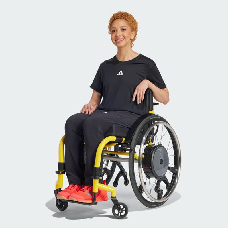 -ADIDAS-APP-TRAIN-ESSENTIALS-FEMALE