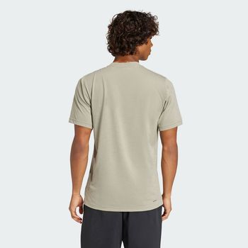 Camiseta Train Essentials Camo Graphic Logo