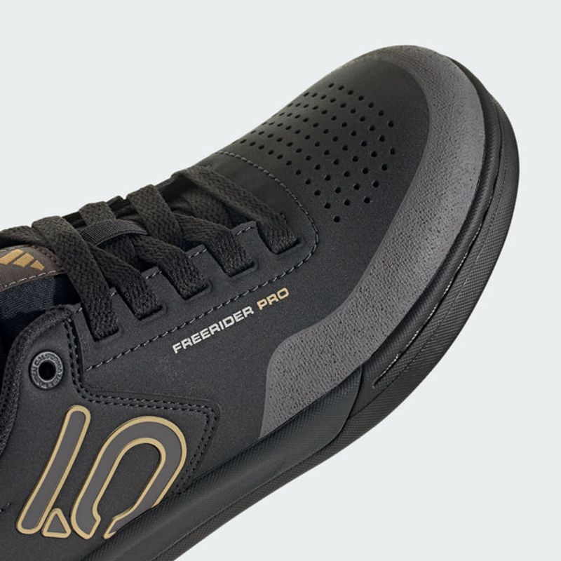 -ADIDAS-FTW-FREERIDER-PRO-MALE