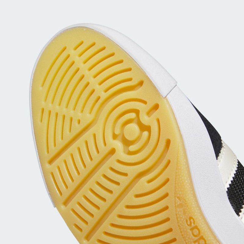 -ADIDAS-FTW-NORA-UNISEX