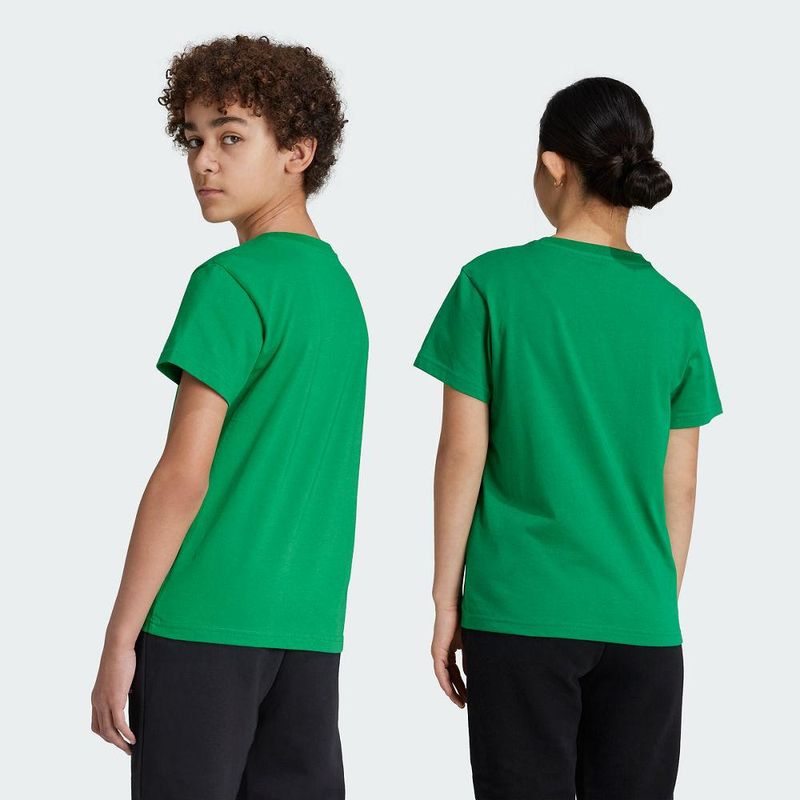 IY4003_SUBV_Unisex_Model_eCom.jpg