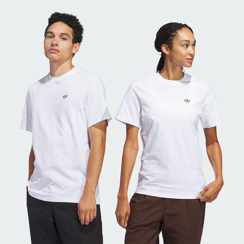 JD2796_SUPS_Unisex_Model_eCom.jpg