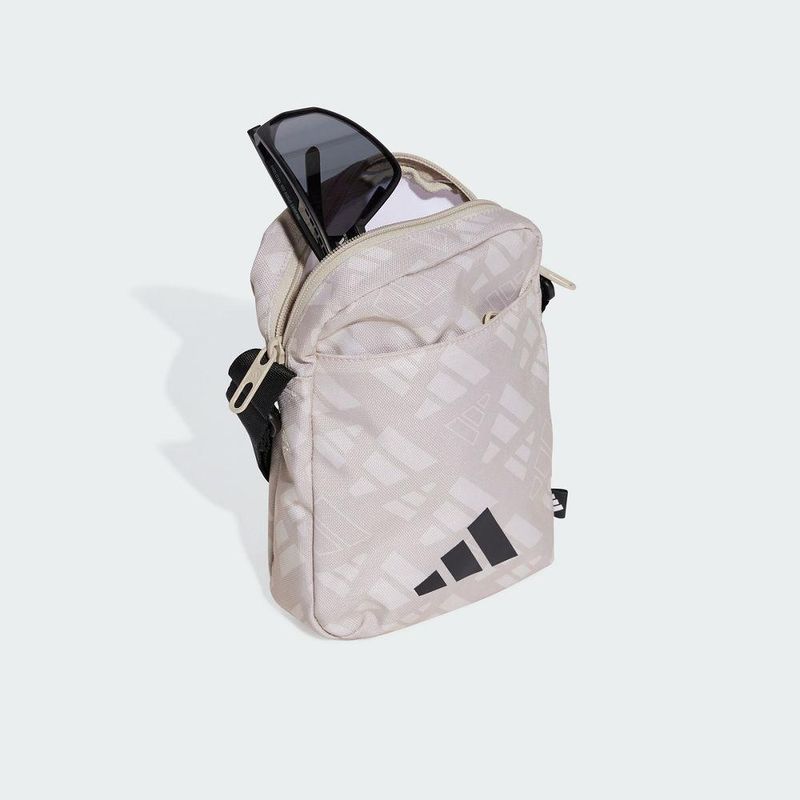 JG5871_Fin_eCom.jpg