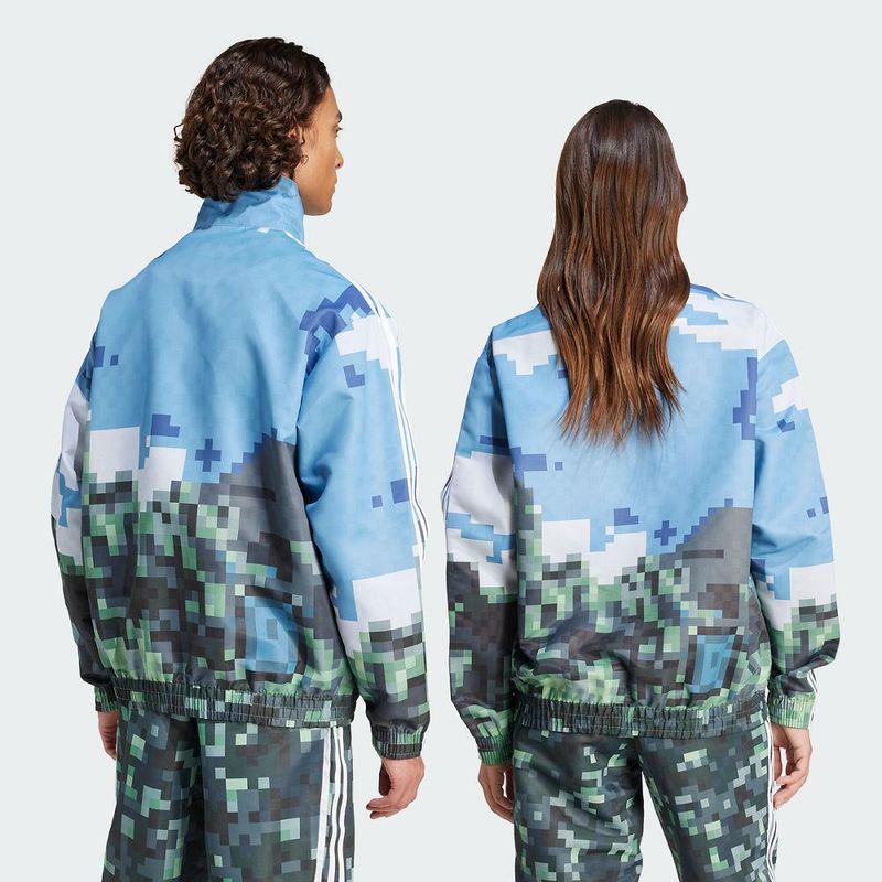 JZ9921_SUBV_Unisex_Model_eCom.jpg