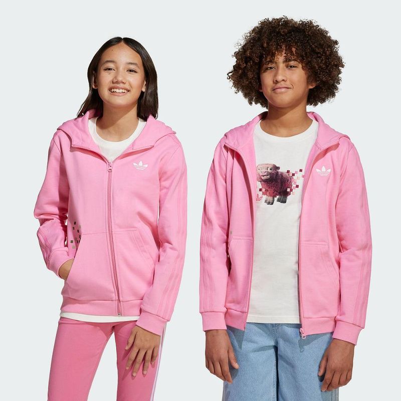JZ9933_SUPS_Unisex_Model_eCom.jpg