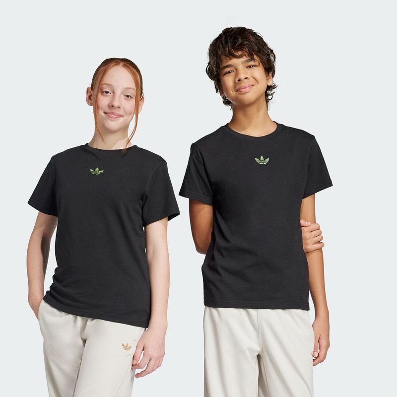 JZ9940_SUPS_Unisex_Model_eCom.jpg