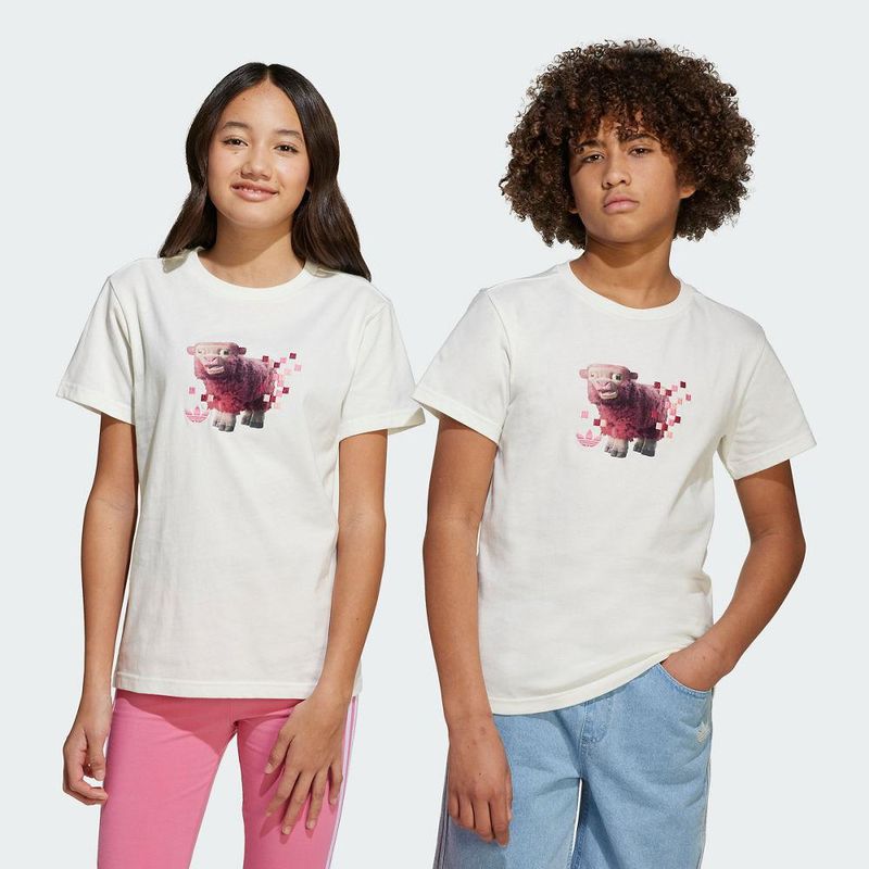 JZ9936_SUPS_Unisex_Model_eCom