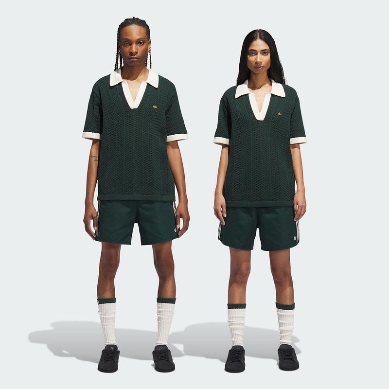 IK2942_SUPS_Unisex_Model_eCom